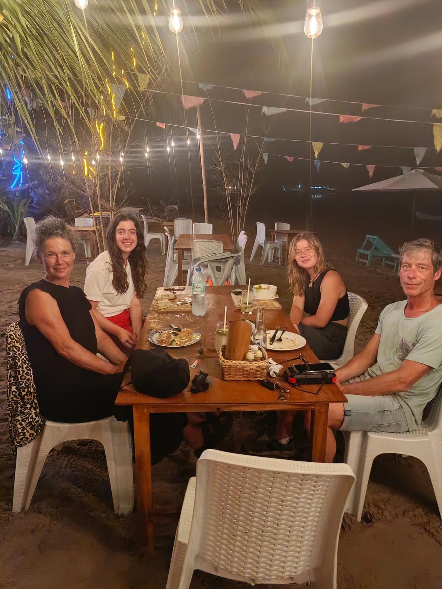 Zhaya'S Beach & Cottages El Nido Exterior photo